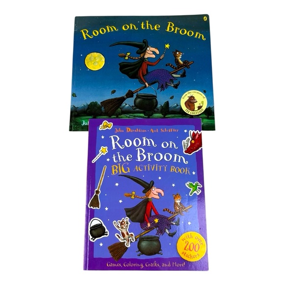 Room On The Broom Big Activity Book With 200 Stickers New - Picture 15 of 16